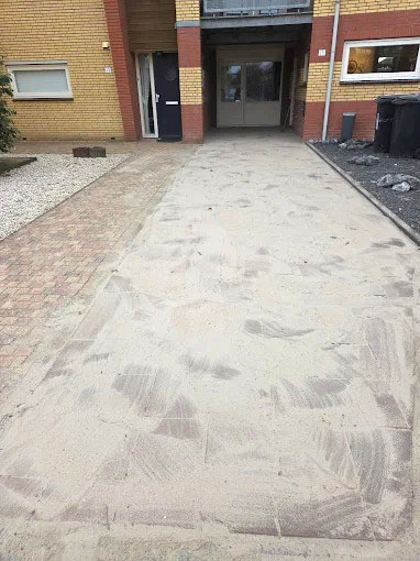 Projectvoorbeeld -Aanleg voortuin en oprit